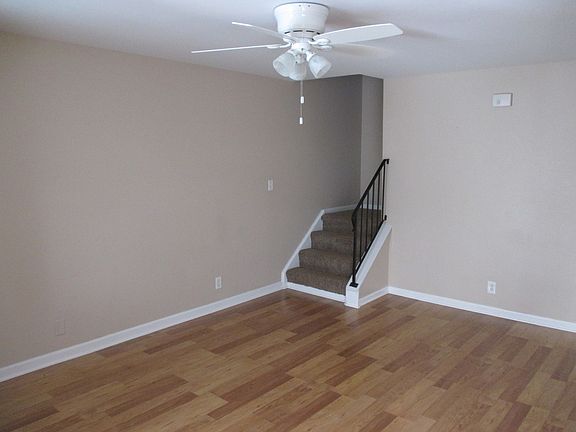 4th image of 2306 Carnation Dr #0