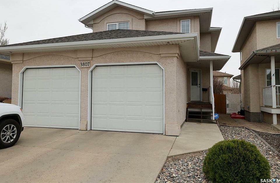 1st image of 3807 E Nottingham Cres