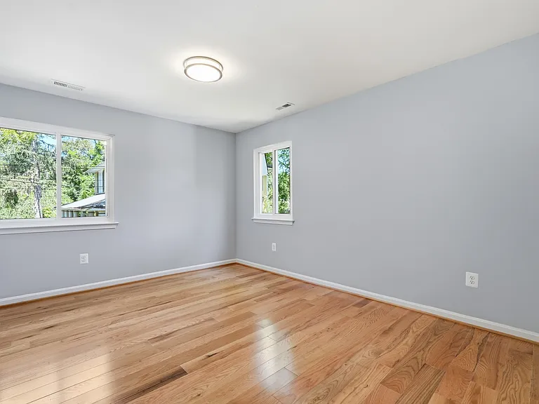 4804 Calvert Rd #3 — Photo 8