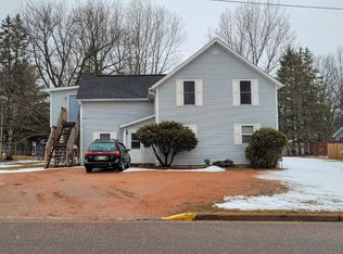 140 Victoria St, Phillips, WI 54555