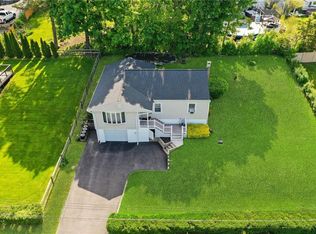 8 Saw Mill Rd, Carmel, NY 10512