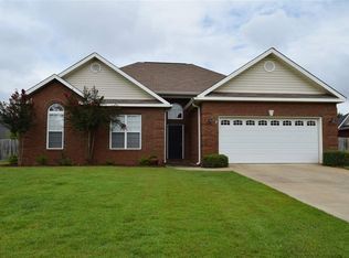 1101 Loudon Hill Dr, Warner Robins, GA 31088