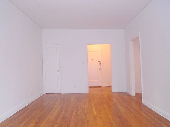 4th image of 355 E 86th St APT 2G