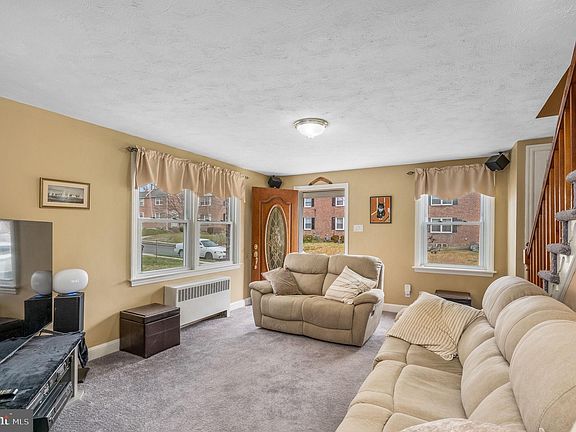 2nd image of 1218 Wilson Dr