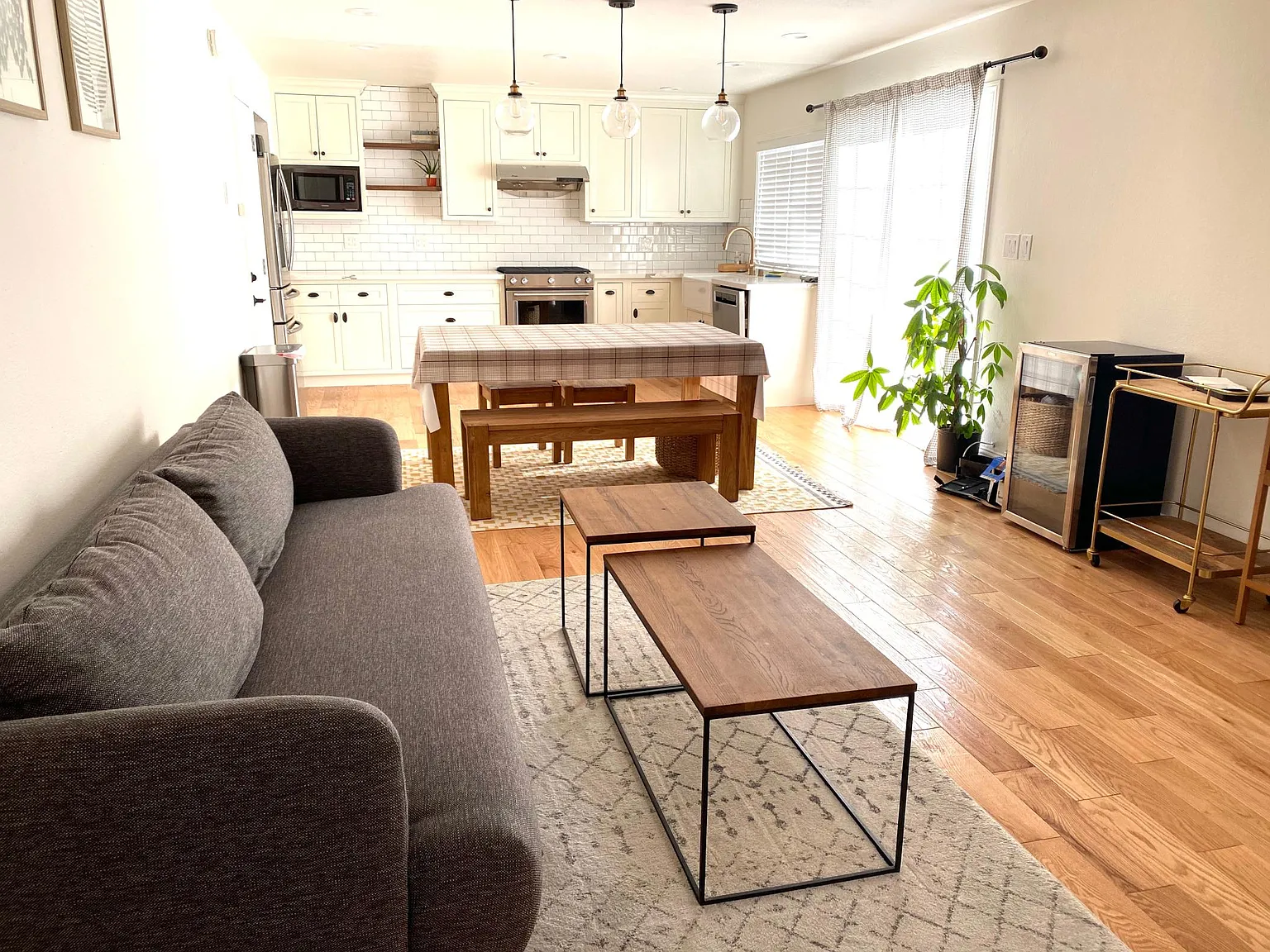 4 bed, 1480 sqft, $4,500 — Photo 3