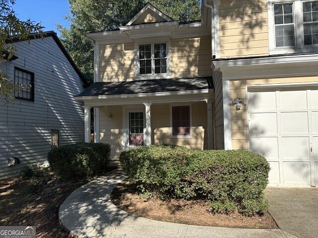 2nd image of 1005 Wenham Ln