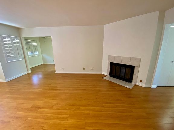 2nd image of 8020 Langdon Ave Unit 205