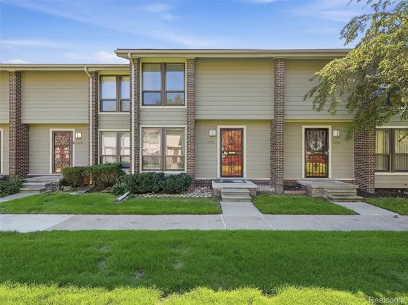 20937 Sherman Ave, Southfield, MI 48033