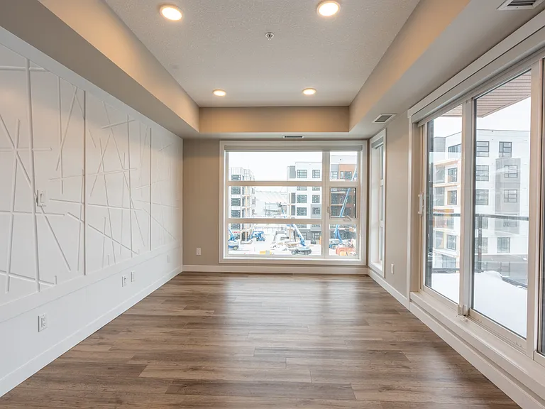 8455 106a Ave NW — Photo 11