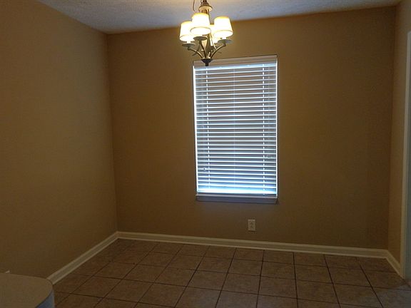 3rd image of 3162 Holsted Dr