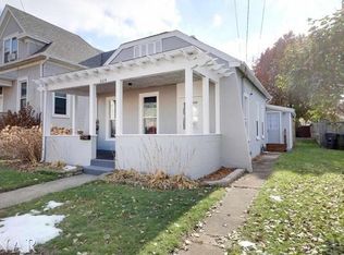 604 W Chestnut St, Bloomington, IL 61701