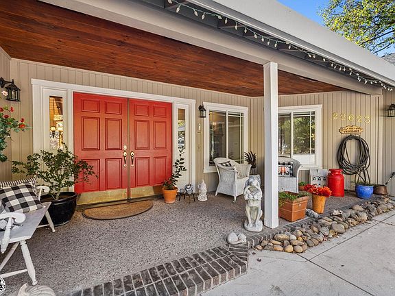 2nd image of 22623 Cedar Pines Ave
