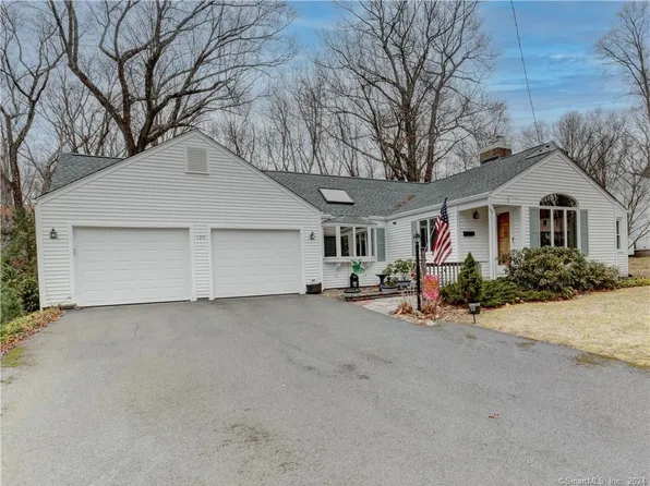 139 Lakewood Circle North, Manchester, CT 06040