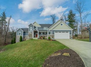 651 Gainesway Circle Rd, Valparaiso, IN 46385