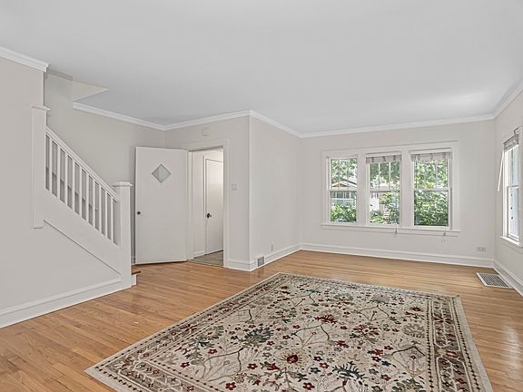 3rd image of 1179 S Harvey Ave