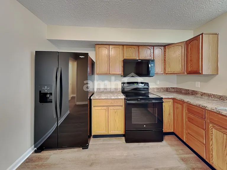 10477 Secretariat Dr — Photo 3
