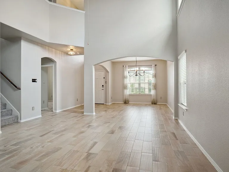 5817 Fir Tree Ln — Photo 3