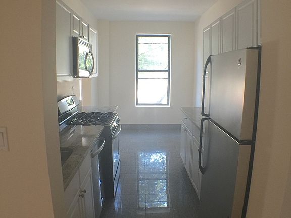 3rd image of 100 Lefferts Ave APT 2D