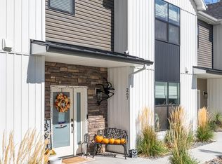 267 Blue Sky Ct, Sugar City, ID 83448