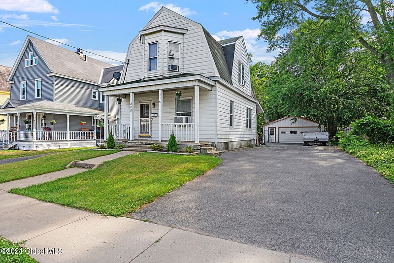 2nd image of 808 Thompson Street