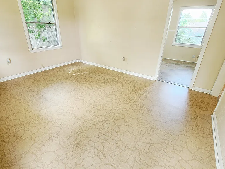 2407 SW B Ave — Photo 9