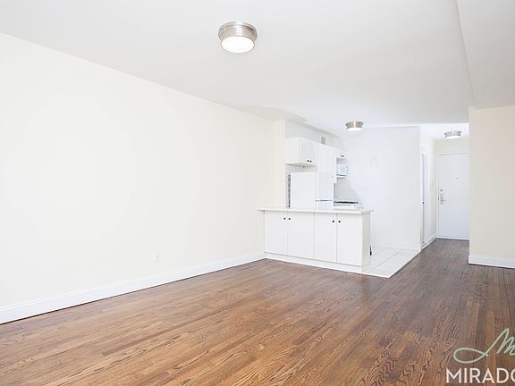 2nd image of 255 W 14th St APT 4G