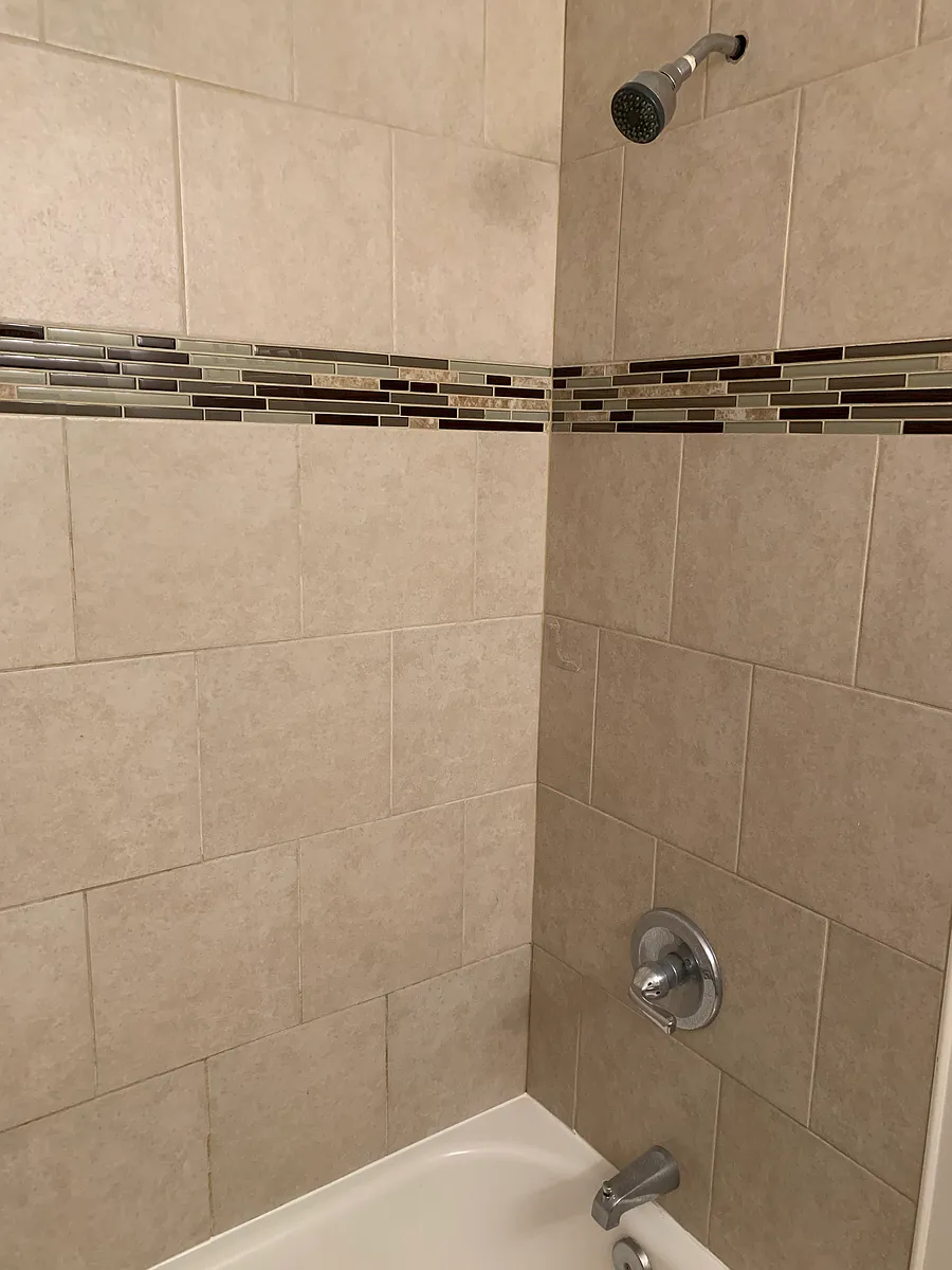Building Photo - 402 N Milton Ave #402B