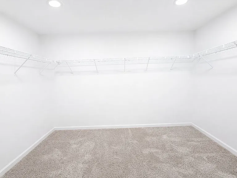 12881 Clydesdale Dr — Photo 25