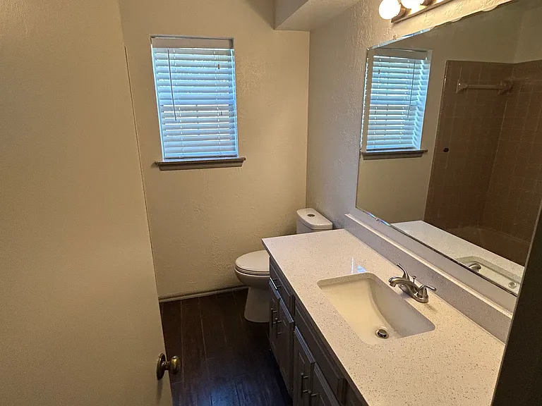4801 Winston Dr — Photo 10