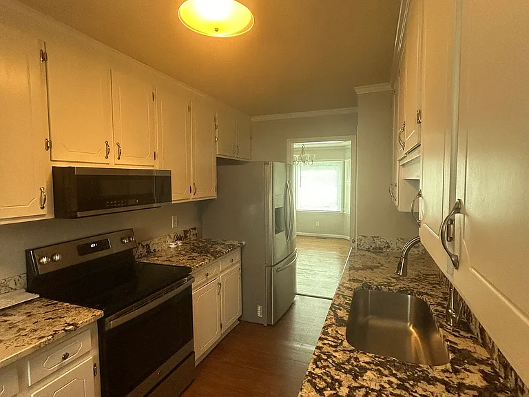 3325 Lake Woodard Dr — Photo 5