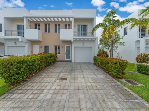 7234 NW 103rd Path, Doral, FL 33178