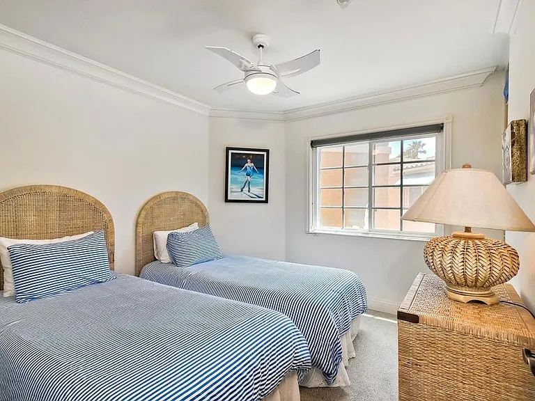 400 N The Strand N #46 — Photo 15
