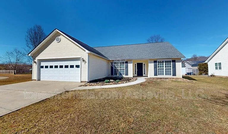 342 Meadow Pathway Dr — Photo 1