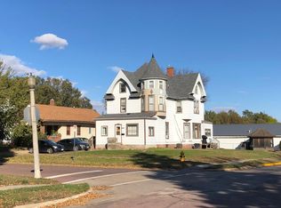 101 Prospect St APT 3, Vermillion, SD 57069