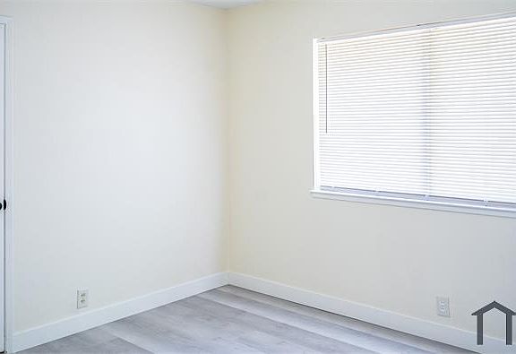 5th image of 7320 Berna Way