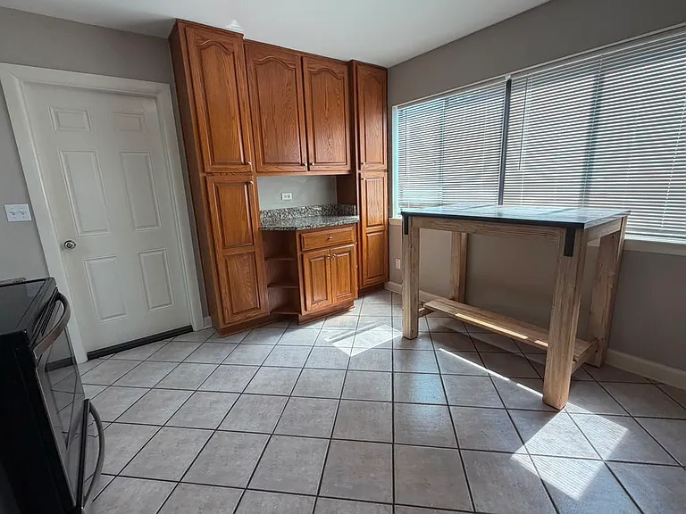 289 Honeysuckle Way — Photo 15