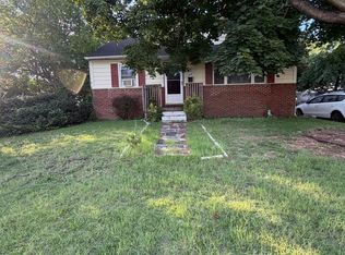 105 Fairfax Dr, Cinnaminson, NJ 08077