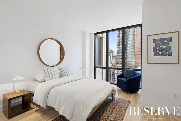 Rented by Reserve | media 32