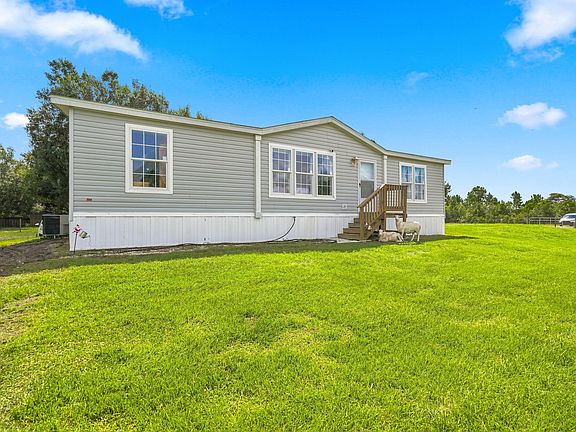 3rd image of 20967 NW 250TH Street