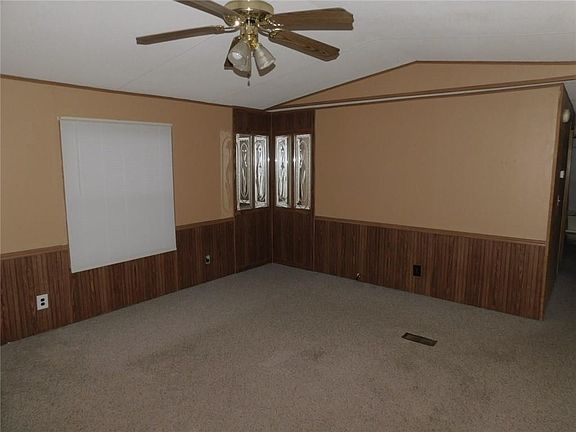 2nd image of 11834 N State Highway 56