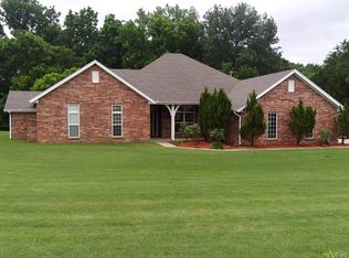 2743 Northbrook St, Coffeyville, KS 67337