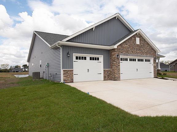 2nd image of 66 Hayloft Dr