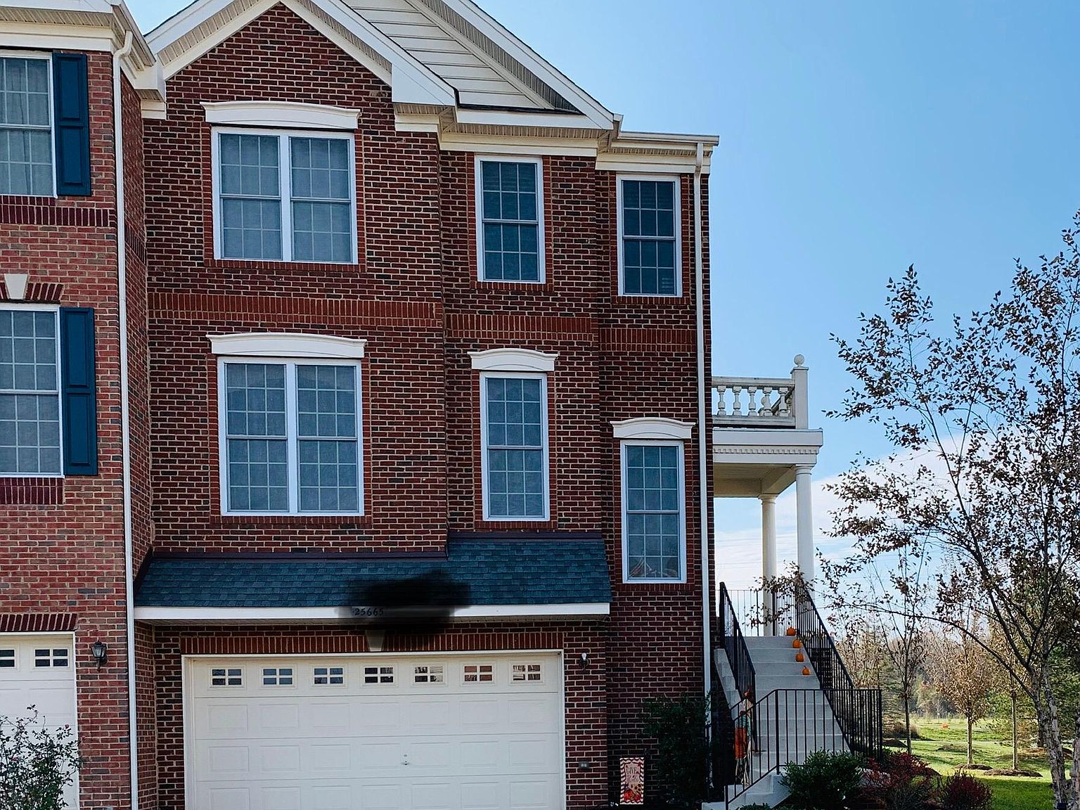 25665 America Sq, Chantilly, VA 20152 | Zillow
