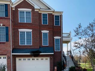 25665 America Sq, Chantilly, VA 20152