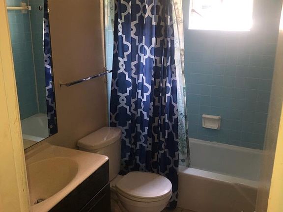 4th image of 510 Janet Ln