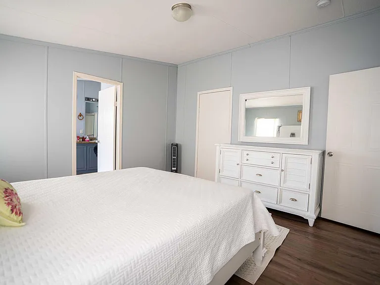 20511 N Sabine Dr — Photo 15
