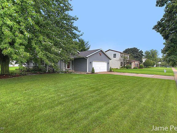 2nd image of 1407 Trinidad Dr NW