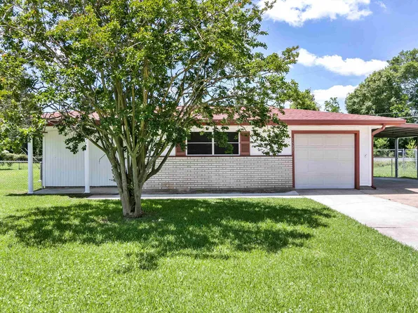 1527 Buffalo Avenue, West Orange, TX 77630