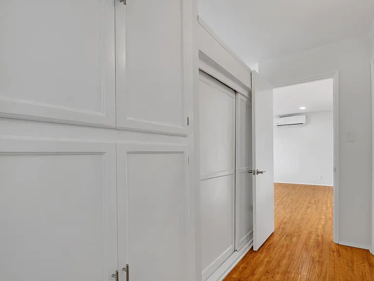 1607 Manning Ave #6 — Photo 16