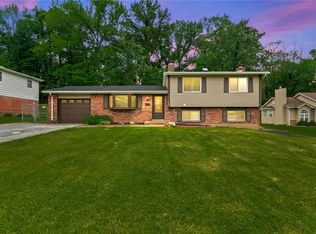 7752 Wooddale Ln, Saint Louis, MO